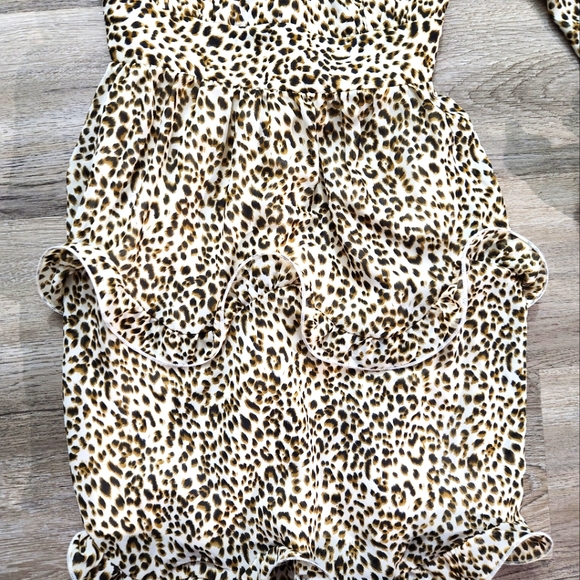 Saints + Secrets animal print dress - Picture 4 of 6